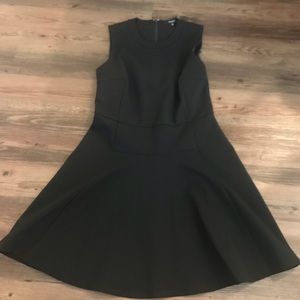 Madewell fit and flare dress. Black sz 6